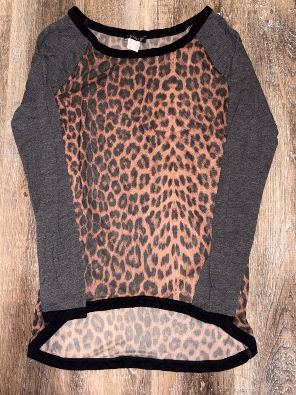 VENUS Leopard-Print Scoop Neck Sweater in Brown and Gray